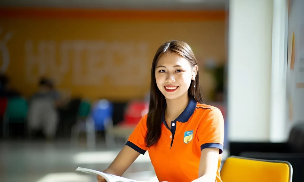  Áo thun đồng phục Trường Đại Học Hutech